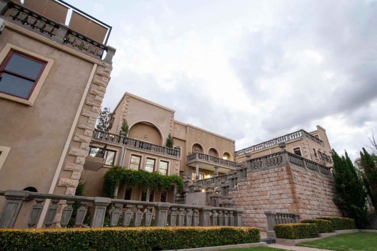 Il Castello Hotel Clarens Exterior photo