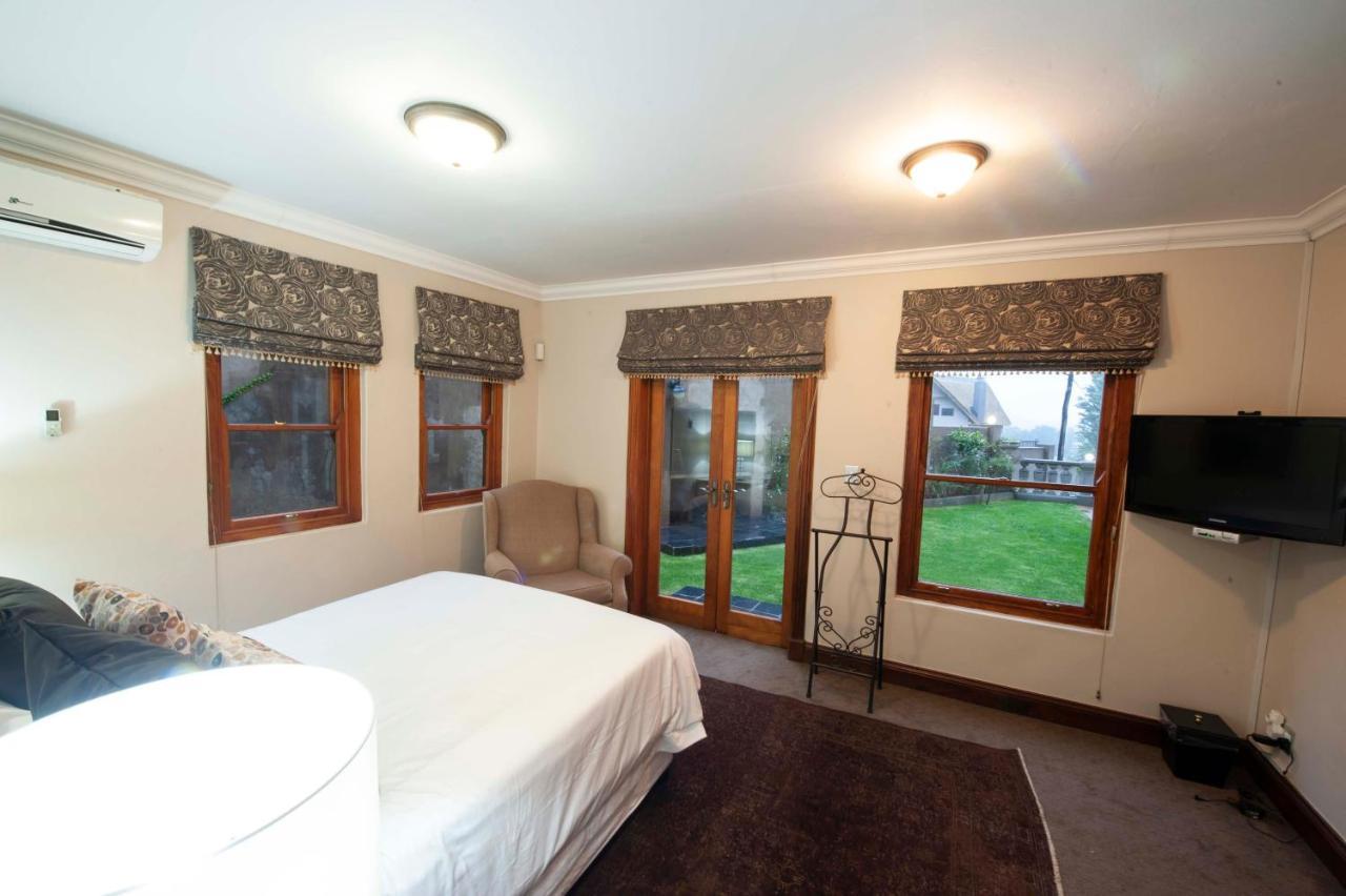 Il Castello Hotel Clarens Exterior photo